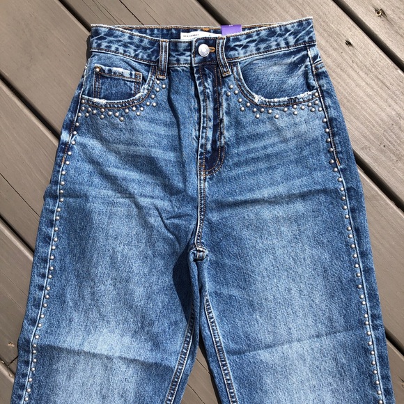 NWT Stradivarius New Carrot Stud Jeans Sz 2. - Picture 3 of 9